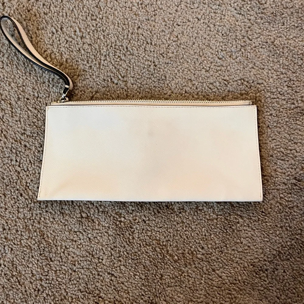 Henri Bendel white Saffiano Leather Clutch Wristlet